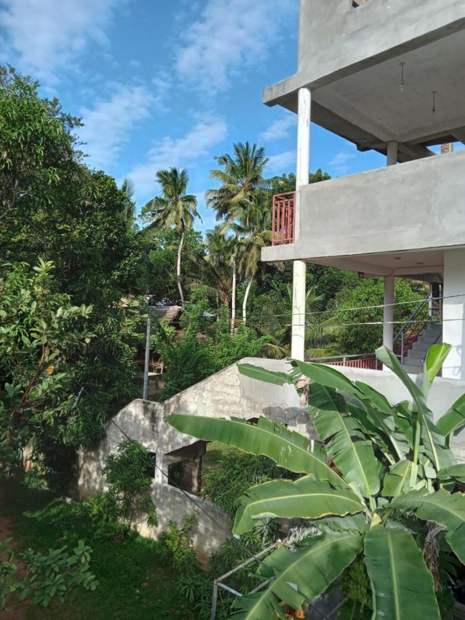 Mallika Resort Мириса Екстериор снимка