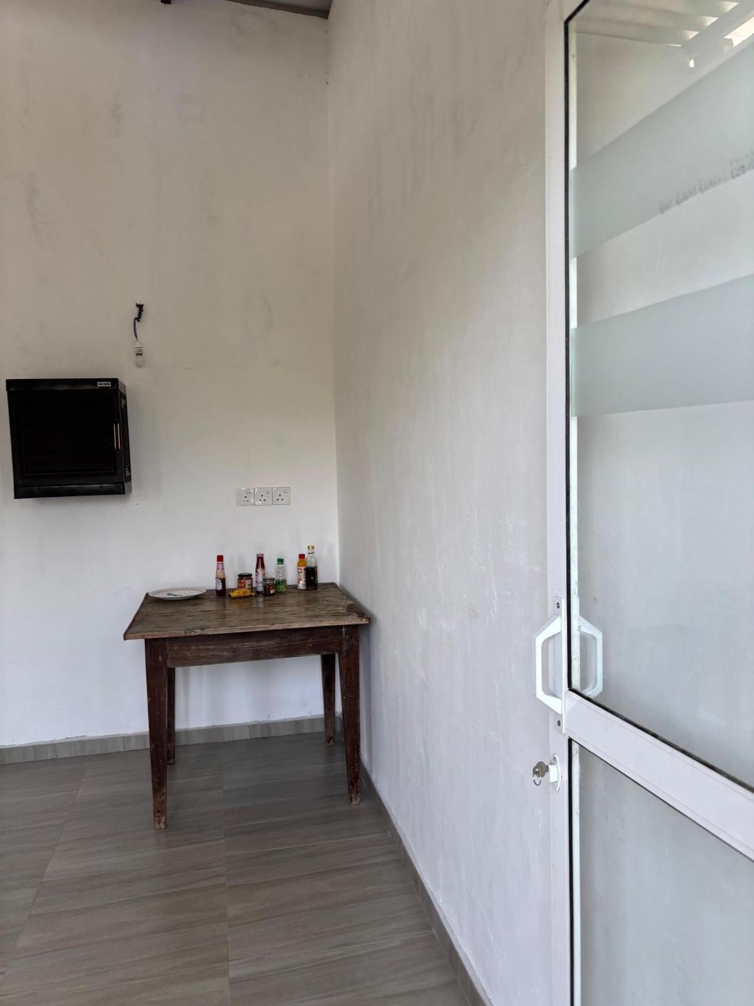 Mallika Resort Мириса Екстериор снимка